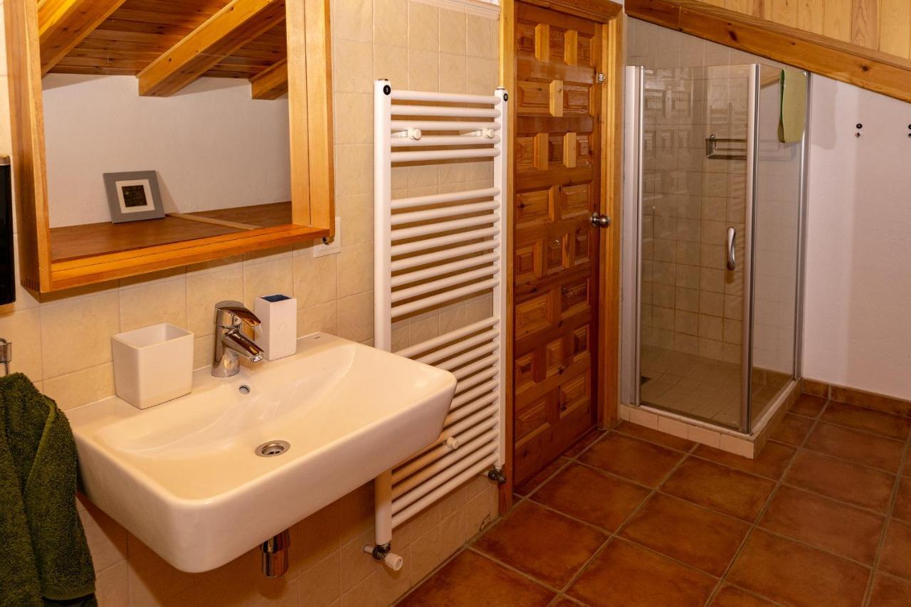 Cal Roig - Pedraforca Villa Saldes Exterior photo