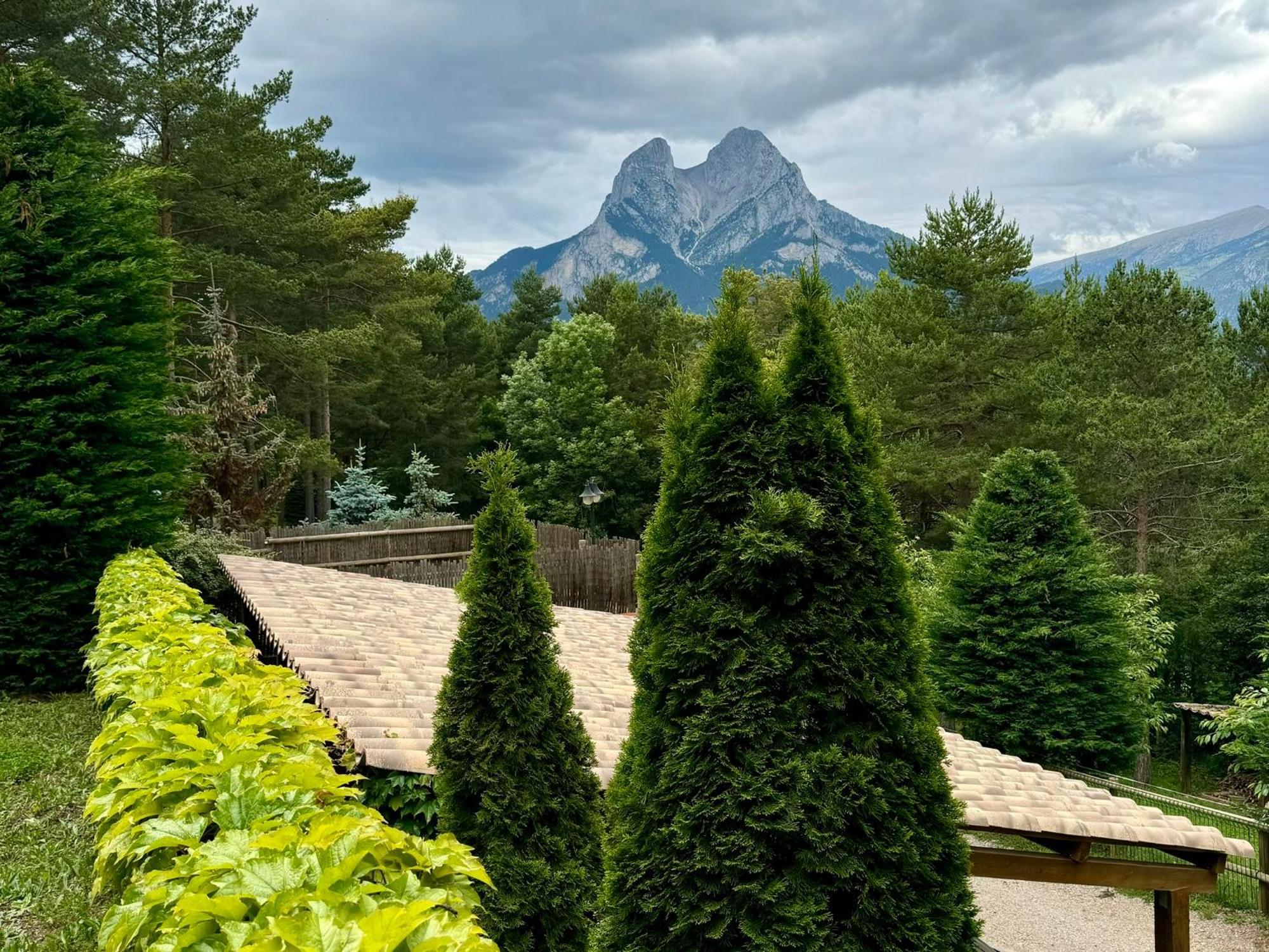 Cal Roig - Pedraforca Villa Saldes Exterior photo